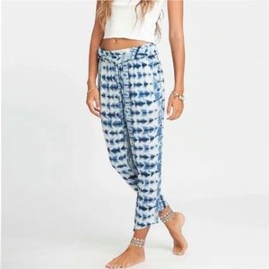 💙 billabong tie dye pants 💙